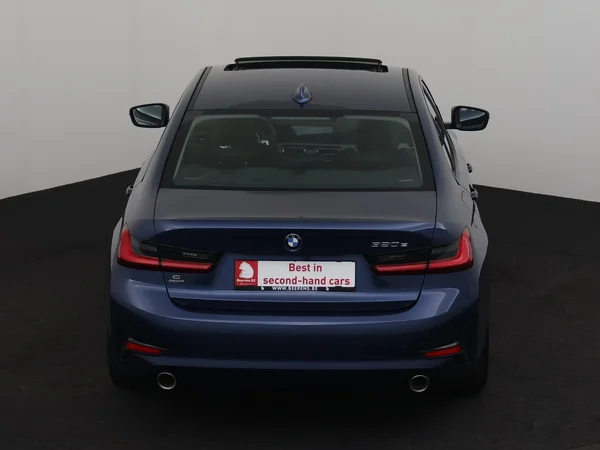 BMW 320 (2021) — foto 31 van 34