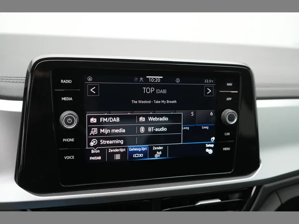 VOLKSWAGEN T-Roc (2023) — foto 7 van 28