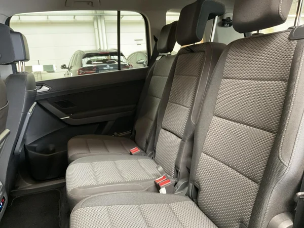 VOLKSWAGEN Touran (2025) — foto 7 van 22