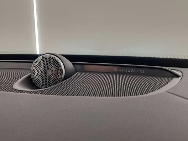 Volvo XC90 (2024) — foto 5 van 18