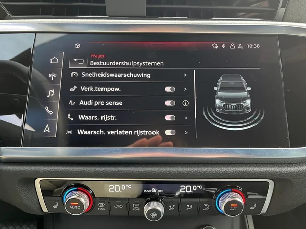 AUDI Q3 (2024) — foto 7 van 22