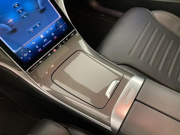 MERCEDES-BENZ C Break (2022) — foto 26 van 36
