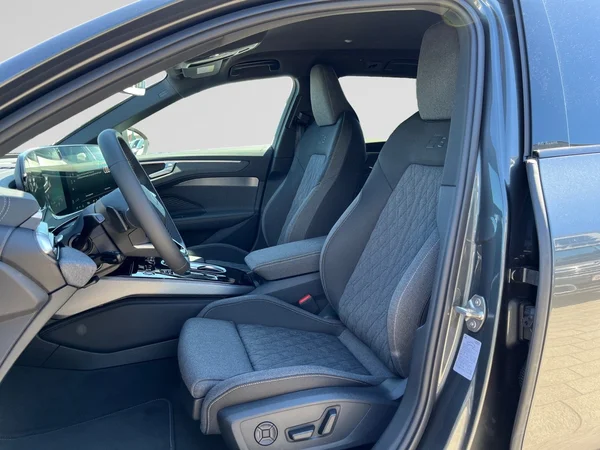 AUDI A6 Avant e-hybrid (PHEV) (2026) — foto 3 van 24