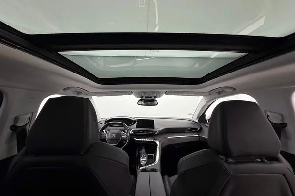 Peugeot 3008 (2019) — foto 2 van 29