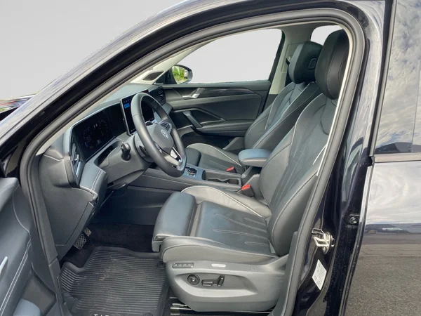 VOLKSWAGEN Tiguan (2024) — foto 21 van 21