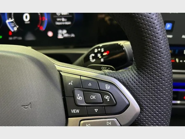 Volkswagen Tiguan (2025) — foto 15 van 29