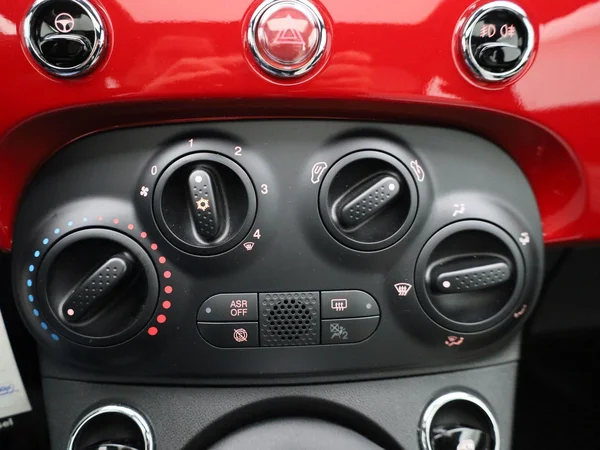 Fiat 500 (2021) — foto 13 van 38