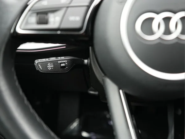 AUDI A3 Sportback PHEV (2024) — foto 13 van 30