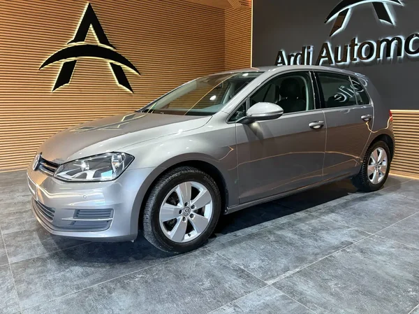 Volkswagen Golf (2013) — foto 11 van 22