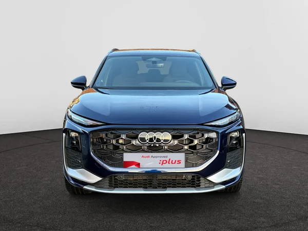 AUDI Q3 SUV e-hybrid (PHEV) (2025) — foto 3 van 22