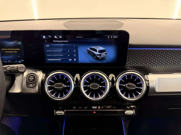 Mercedes-Benz GLB (2024) — foto 6 van 22