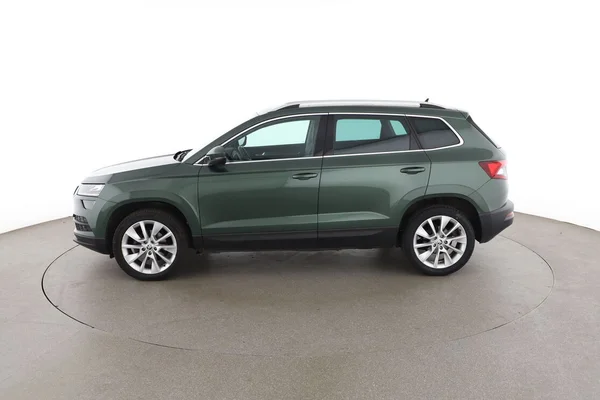 Skoda Karoq (2018) — foto 9 van 16