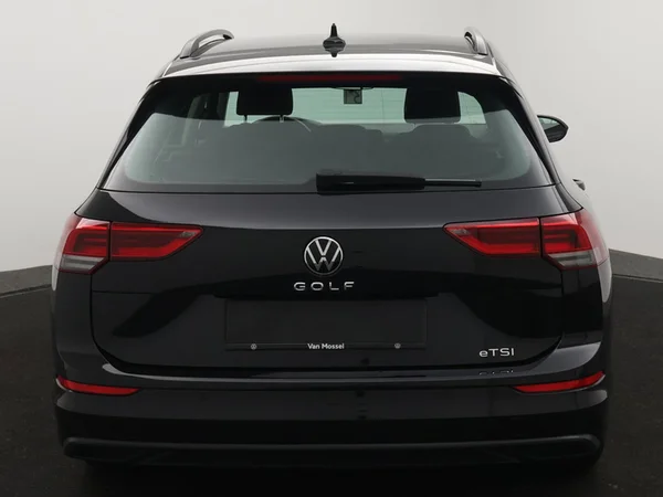 VOLKSWAGEN Golf VIII SW (2022) — foto 20 van 25