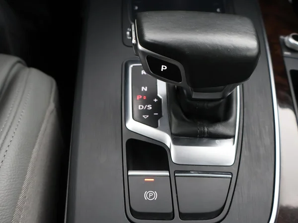 AUDI Q5 (2017) — foto 11 van 28