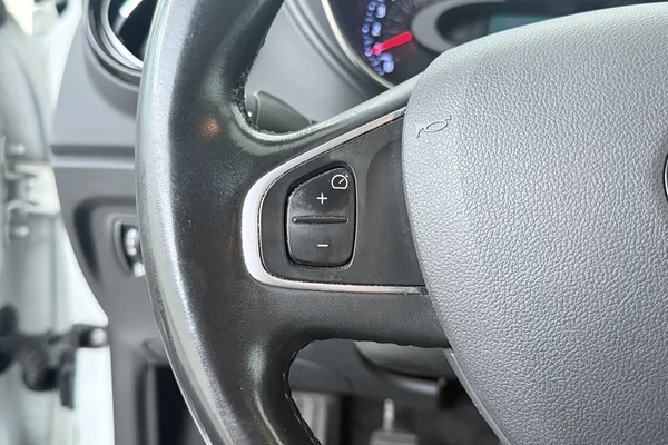 Renault Captur (2019) — foto 6 van 18