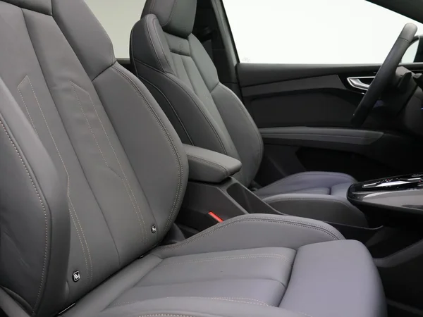 AUDI Q4 Sportback e-tron (2023) — foto 28 van 30