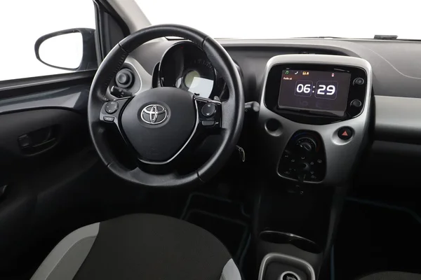 Toyota Aygo (2016) — foto 4 van 16