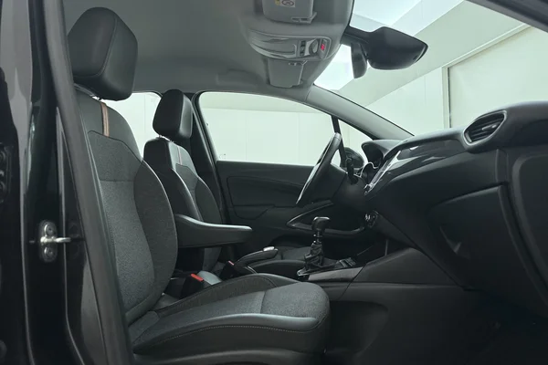 Opel Crossland (2021) — foto 20 van 22