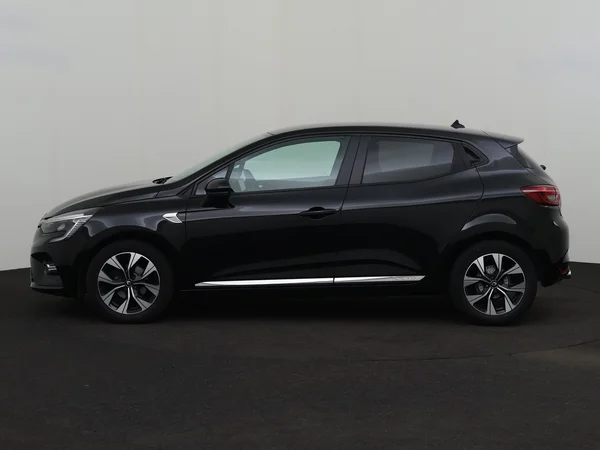 RENAULT Clio (2021) — foto 12 van 26