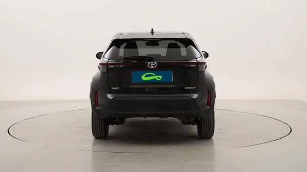 Toyota Yaris Hybrid (HEV) (2023) — foto 18 van 23