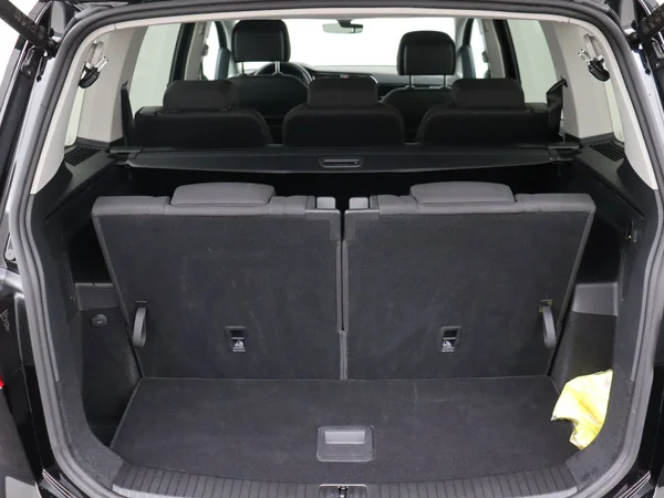 VOLKSWAGEN Touran (2025) — foto 6 van 20