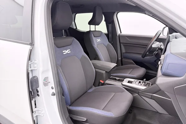 Dacia Duster Hybrid (HEV) (2024) — foto 10 van 24