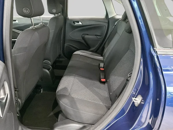 Opel Crossland (2023) — foto 6 van 17