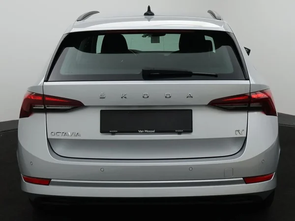 Škoda Octavia (2023) — foto 3 van 22