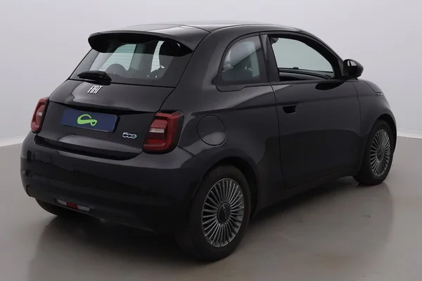 Fiat E-500 (2022) — foto 20 van 24