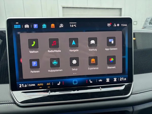 VOLKSWAGEN Tiguan (2025) — foto 23 van 24