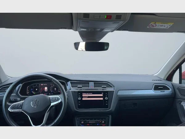 Volkswagen Tiguan (2022) — foto 3 van 26