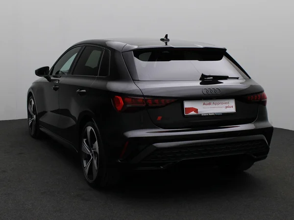 AUDI A3 Sportback (2025) — foto 18 van 23