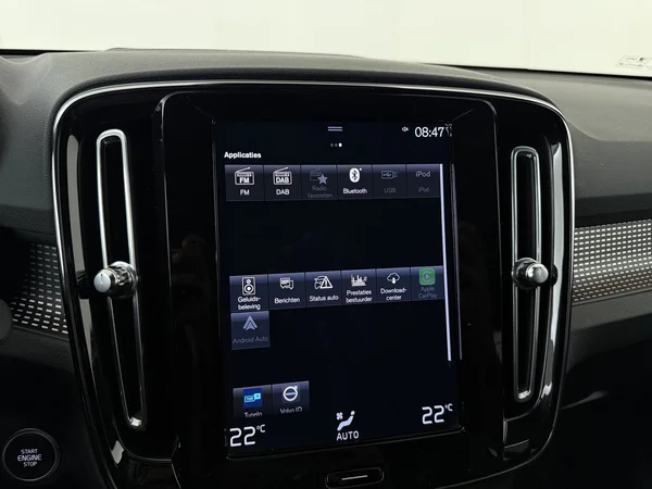 VOLVO XC40 (2022) — foto 13 van 31
