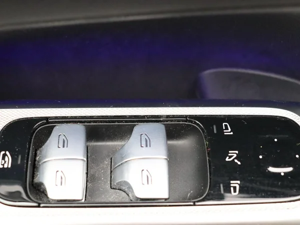 Mercedes-Benz GLC (2024) — foto 3 van 35
