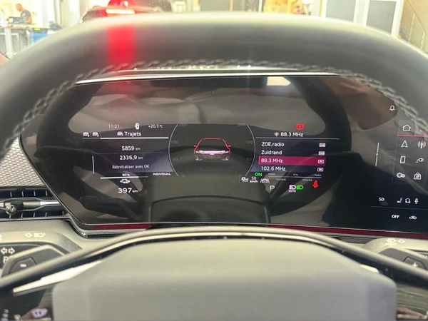 AUDI A6 Avant e-tron (2025) — foto 8 van 13