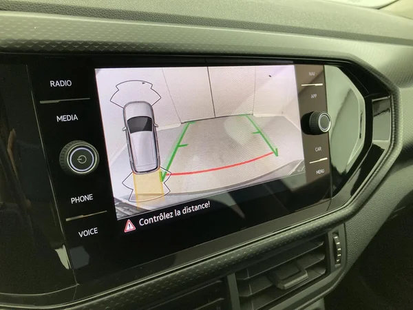 VOLKSWAGEN T-Cross (2023) — foto 3 van 36