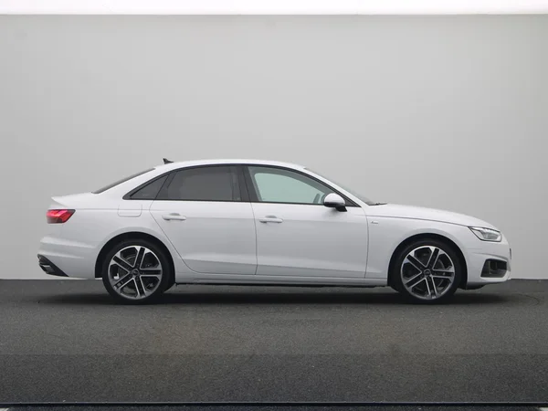 AUDI A4 Dsl (2021) — foto 17 van 19