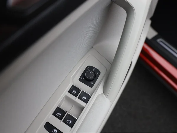 VOLKSWAGEN Tiguan Allspace (2022) — foto 5 van 17
