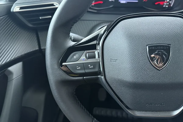 Peugeot 2008 (2025) — foto 6 van 18