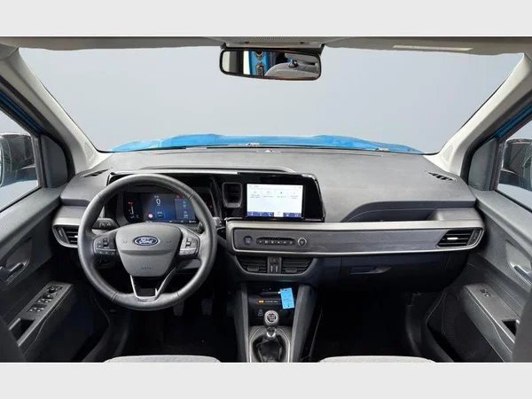 Ford Tourneo Courier (2025) — foto 30 van 30