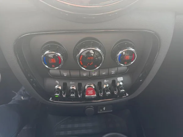 MINI Mini Clubman (F54 LCI) (2022) — foto 11 van 22