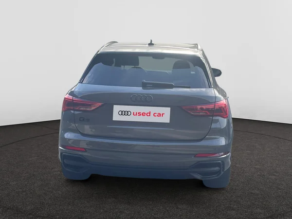 AUDI Q3 (2024) — foto 2 van 21
