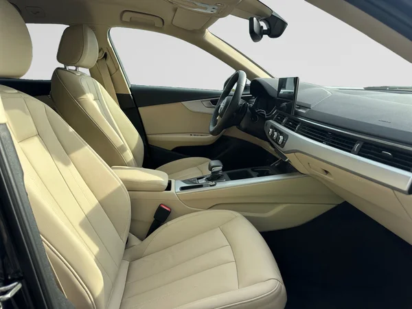 AUDI A4 Avant (2024) — foto 14 van 19