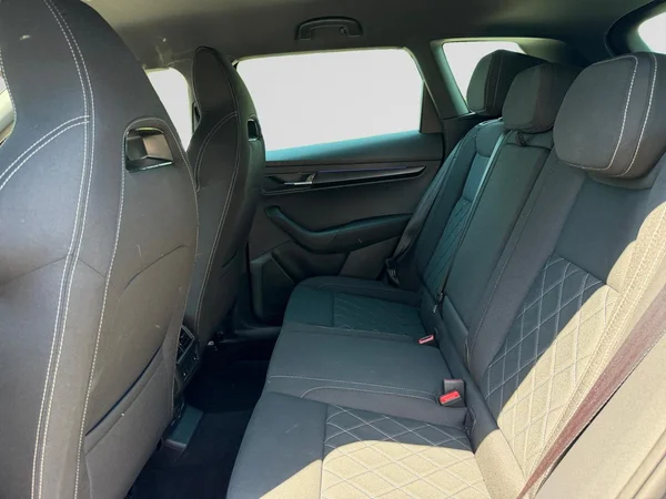 SKODA Karoq (2025) — foto 15 van 19