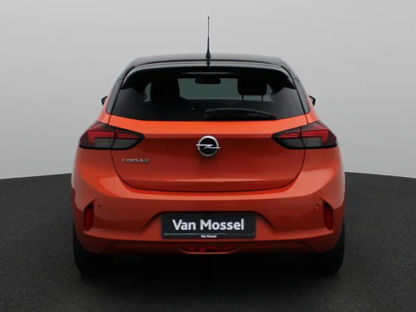 Opel Corsa-e (2022) — foto 34 van 38