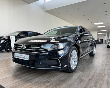Volkswagen Passat 627684ce-bf00-4c22-96c3-391cfda09469