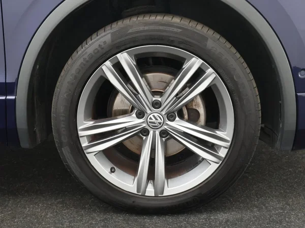 Volkswagen Tiguan Allspace (2021) — foto 27 van 31