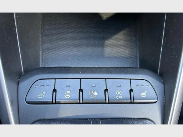 Kia RIO (2020) — foto 10 van 29