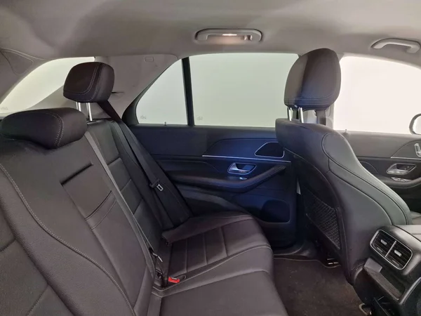 Mercedes-Benz GLE (2023) — foto 2 van 21