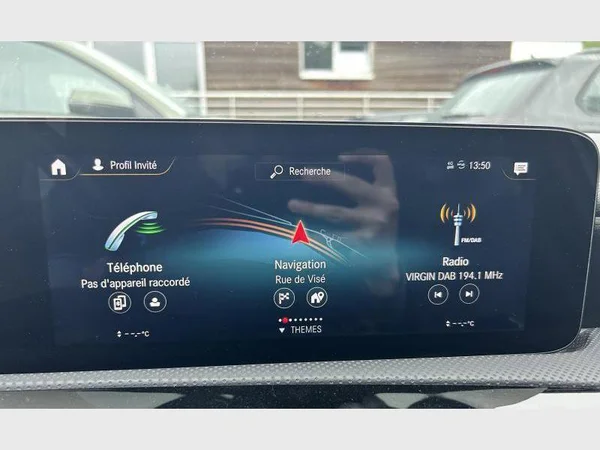 Mercedes-Benz A 180 (2022) — foto 16 van 26